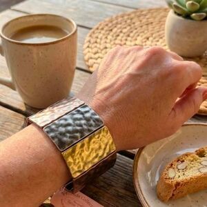 NWT Garold C. Miller Mixed Metal Hammered Panel Stretch Cuff Bracelet ✨